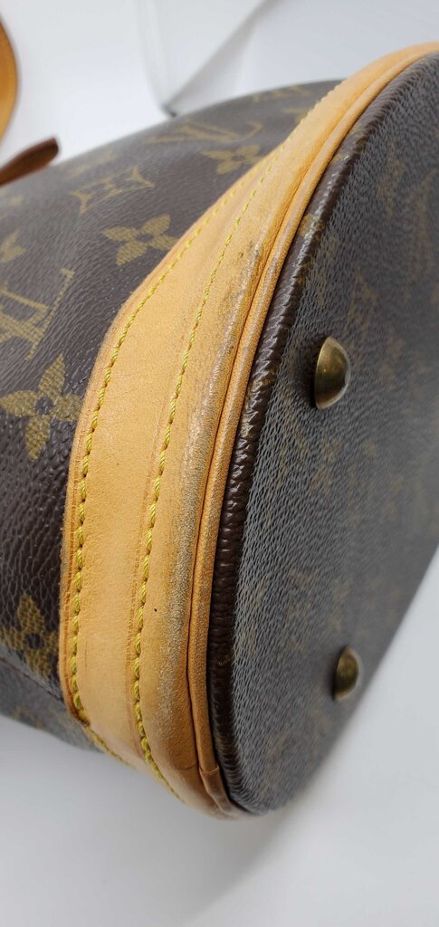 Louis Vuitton Bucket PM Monogram Tote Bag