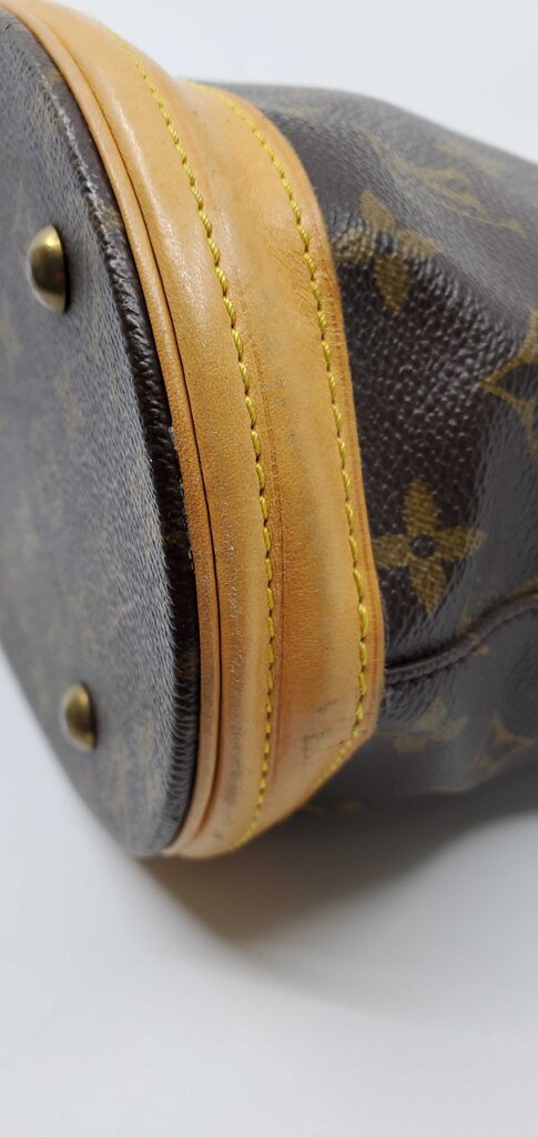 Louis Vuitton Bucket PM Monogram Tote Bag