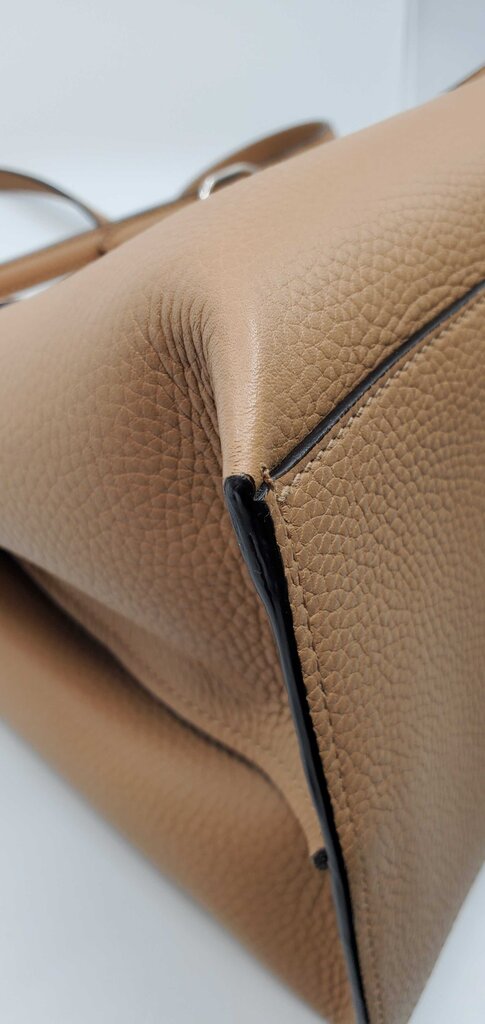 Gucci Bamboo Daily Top Handle Leather Bag