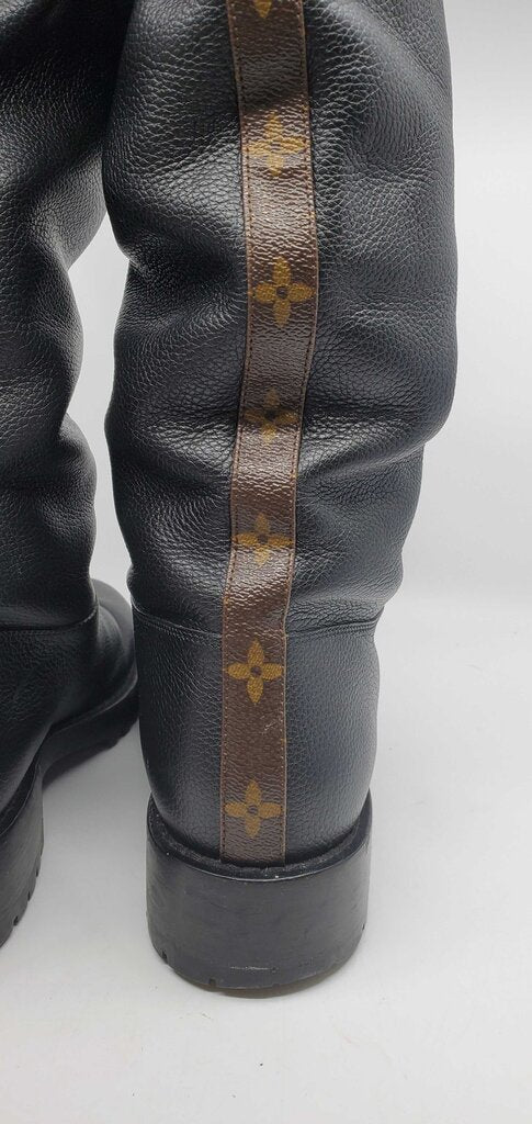 Louis Vuitton Discovery Flat Thigh High Boots w/ Shearling Lining