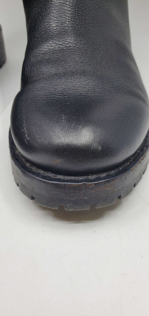 Louis Vuitton Discovery Flat Thigh High Boots w/ Shearling Lining