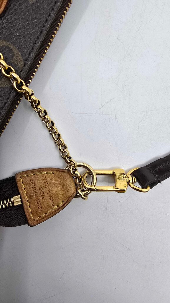 Louis Vuitton Eva Pochette Shoulder Bag