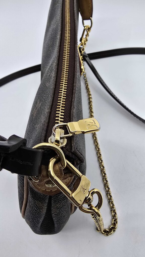Louis Vuitton Eva Pochette Shoulder Bag