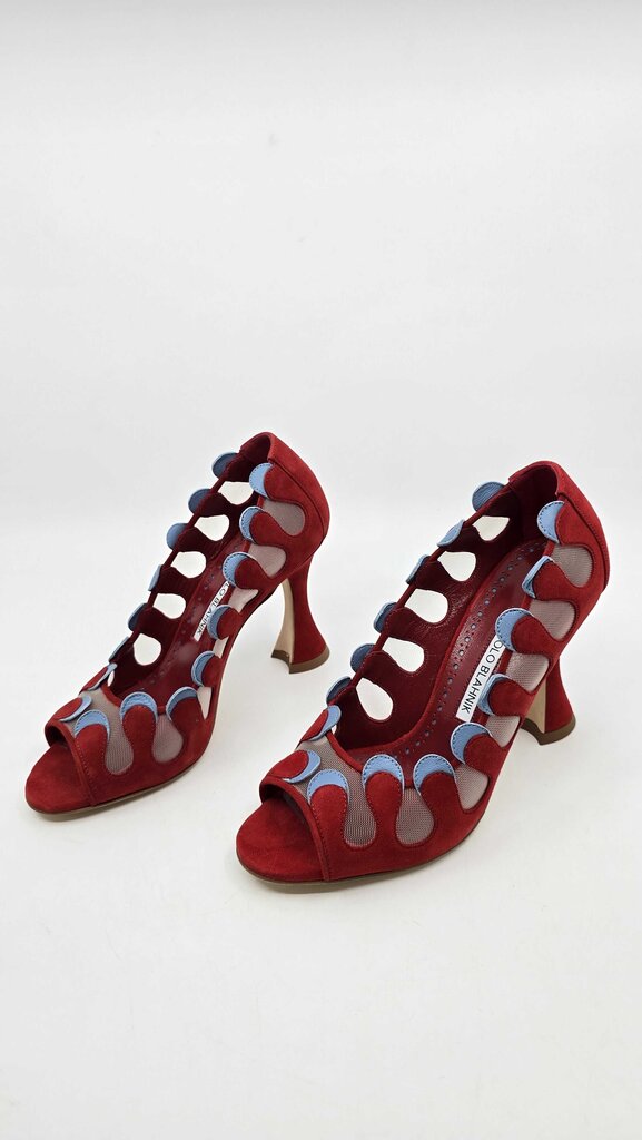 Manolo Blahnik Aziz kid suede open toe Pumps