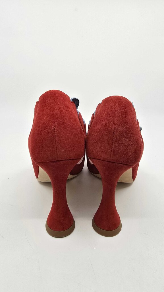 Manolo Blahnik Aziz kid suede open toe Pumps