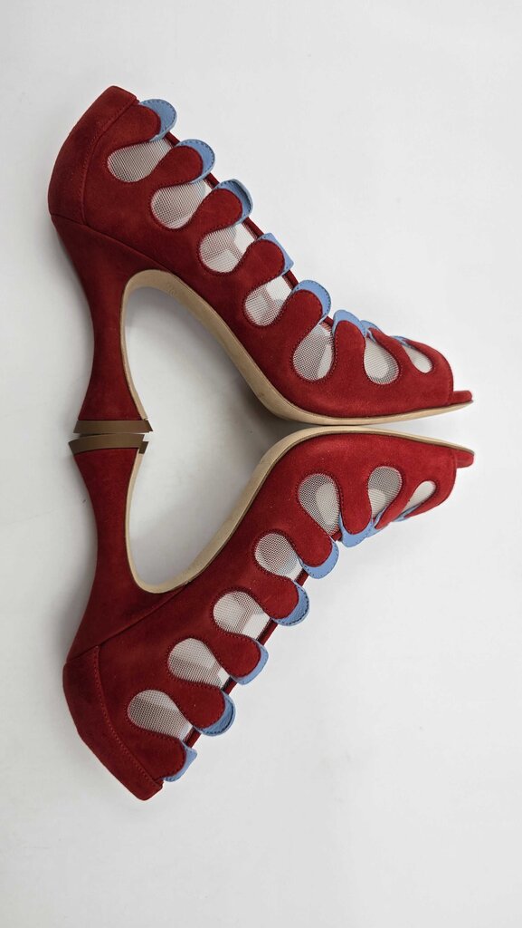 Manolo Blahnik Aziz kid suede open toe Pumps