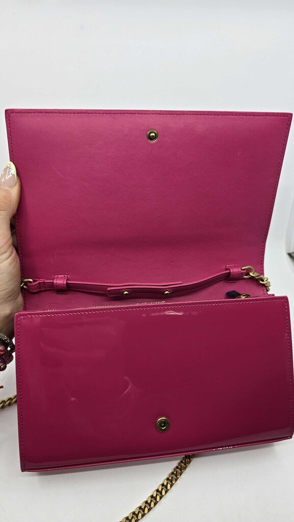 YSL Laurent Patent Calfskin Monogram Kate Wallet On Chain