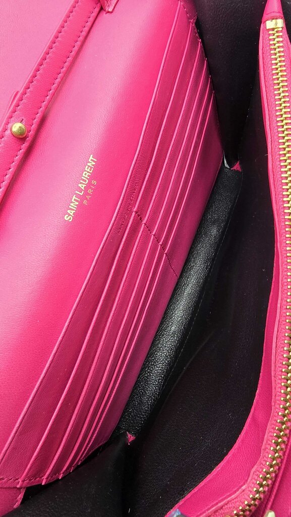 YSL Laurent Patent Calfskin Monogram Kate Wallet On Chain