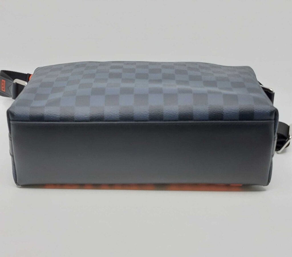 Louis Vuitton Discovery Messenger Limited Edition Damier Cobalt Race PM