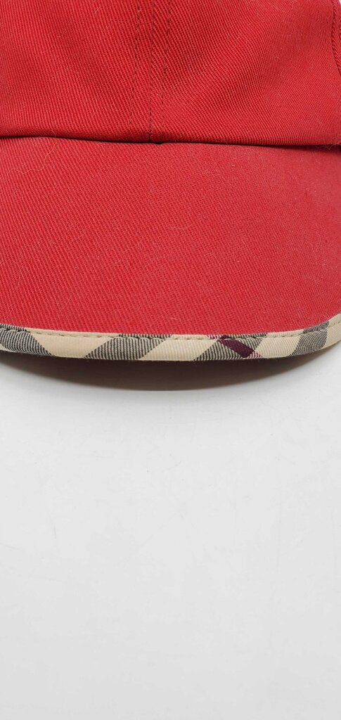 Burberry vintage red cap