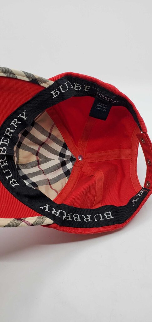 Burberry vintage red cap