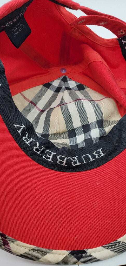 Burberry vintage red cap