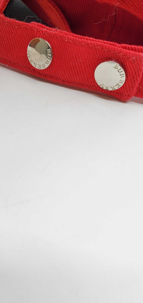 Burberry vintage red cap