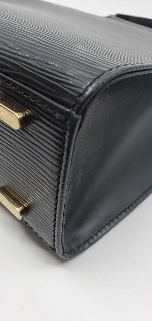Louis Vuitton Epi Figari PM