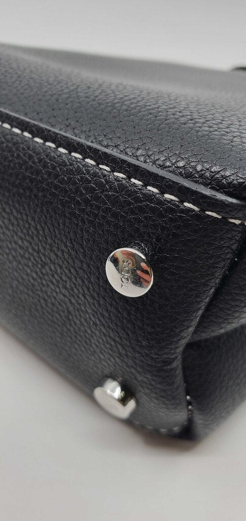 Tods T-Timeless Pendant detail micro tote bag