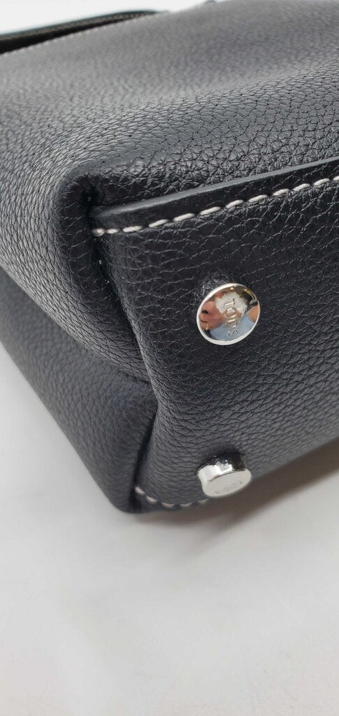Tods T-Timeless Pendant detail micro tote bag