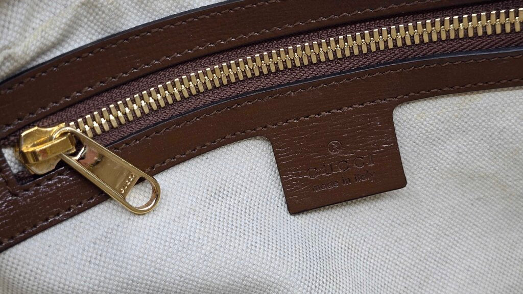 Gucci Fake/Not gg supreme canvas Belt Bag