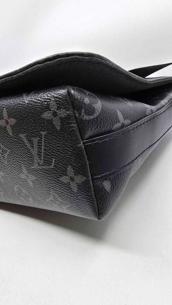Louis Vuitton District MM Monogram Eclipse Messenger Bag