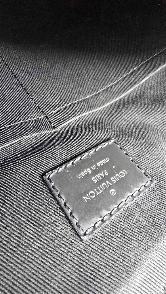 Louis Vuitton District MM Monogram Eclipse Messenger Bag