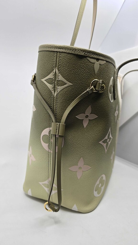 Louis Vuitton Spring in the City Monogram Neverfull MM