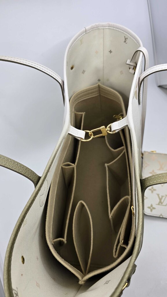 Louis Vuitton Spring in the City Monogram Neverfull MM