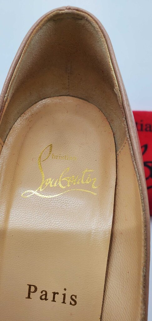 Louboutin Apostrophy Pointy Toe Pump