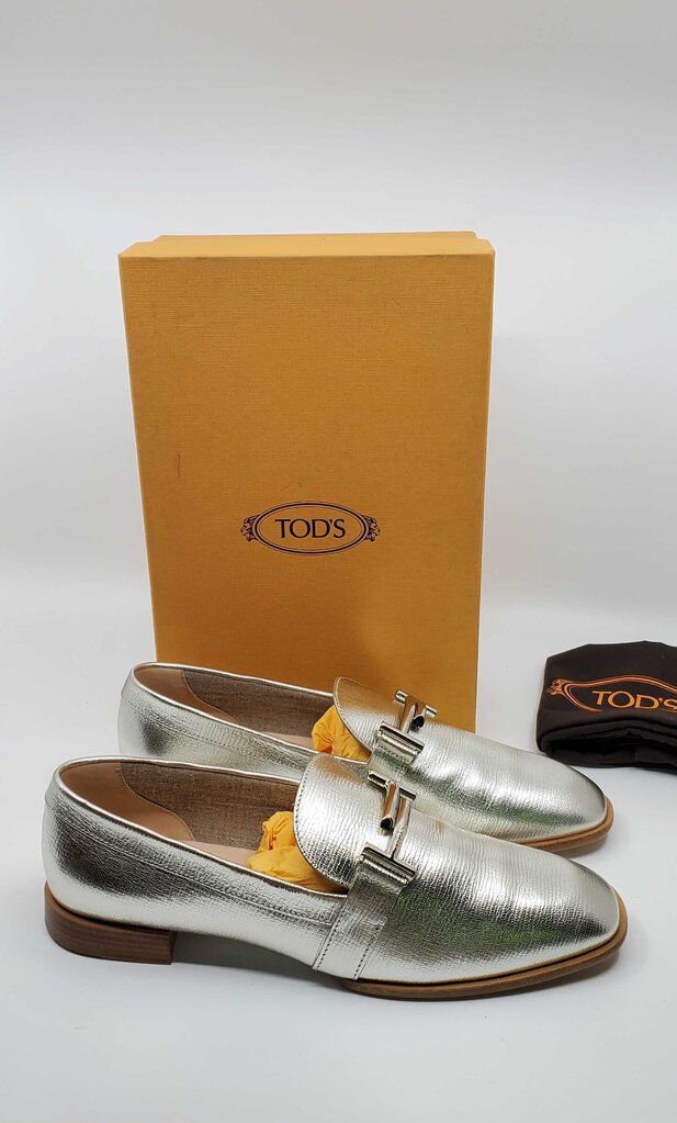 Tod's Double T embellished metallic textured-leather loafers