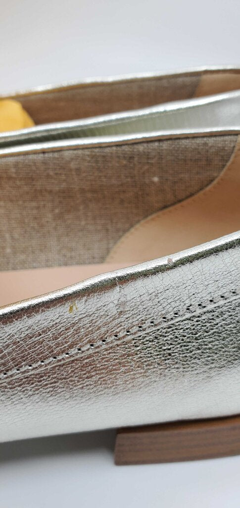 Tod's Double T embellished metallic textured-leather loafers