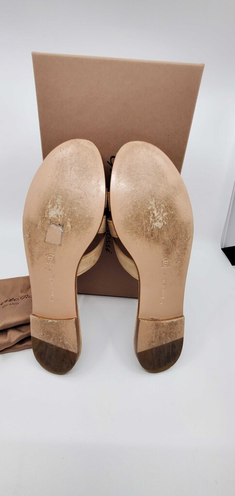 Gianvito Rossi Beya suede flat sandals