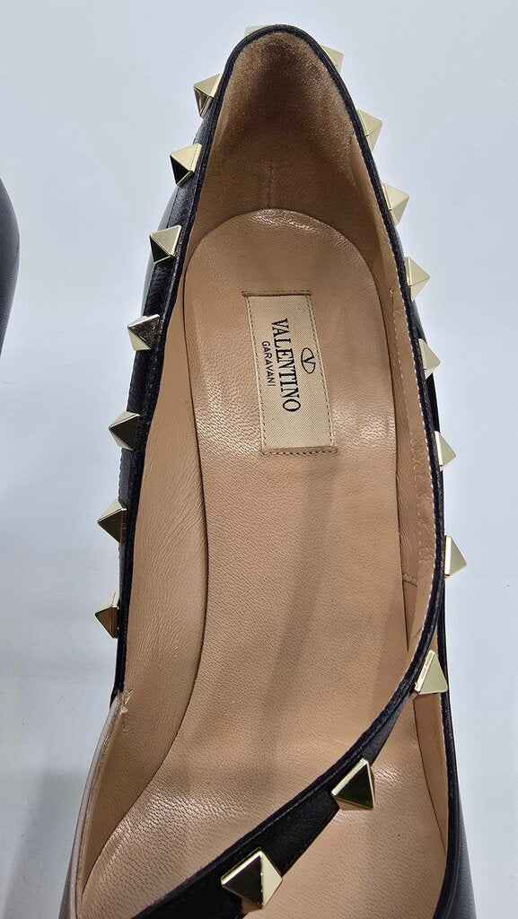 Valentino Garavani Rockstud leather d'Orsay pumps