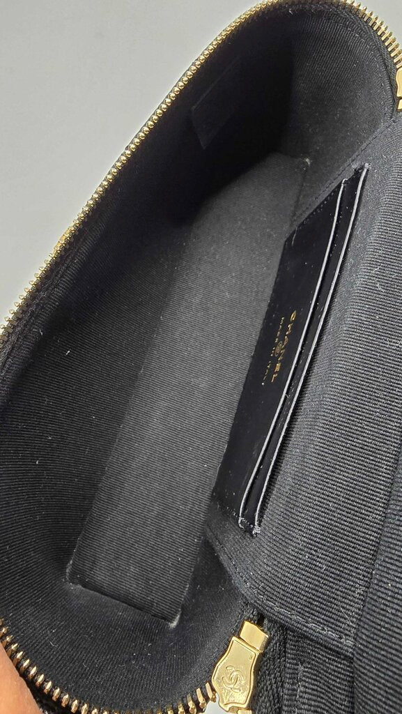 Chanel top handle long vanity case caviar