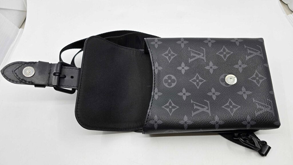 Louis Vuitton Monogram Eclipse Saumur slingbag