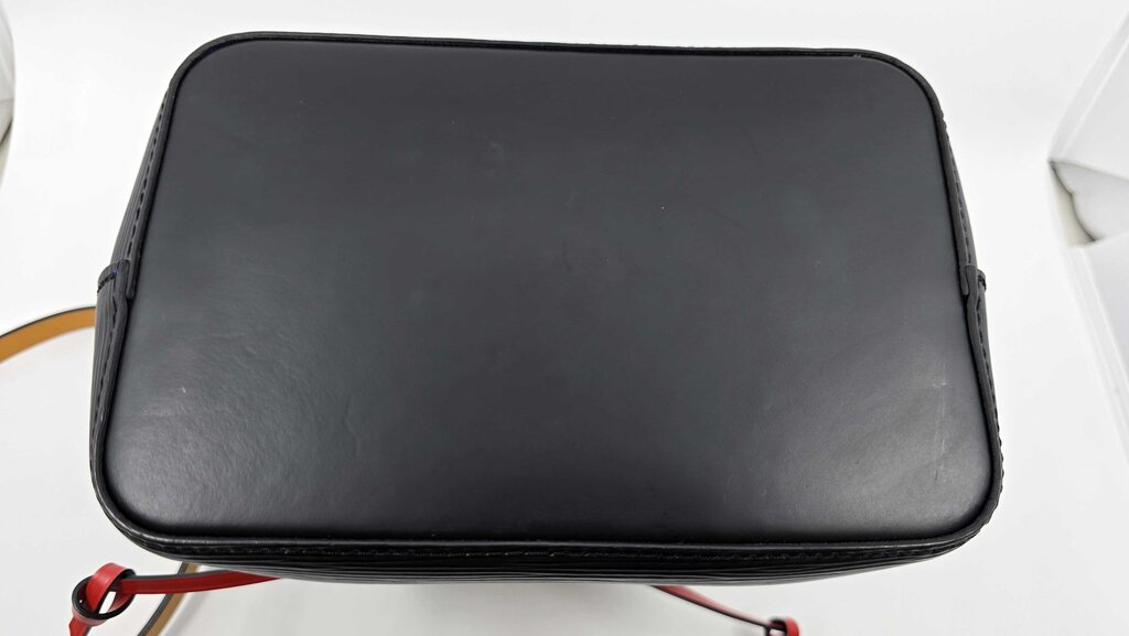 Louis Vuitton Epi Neonoe BB