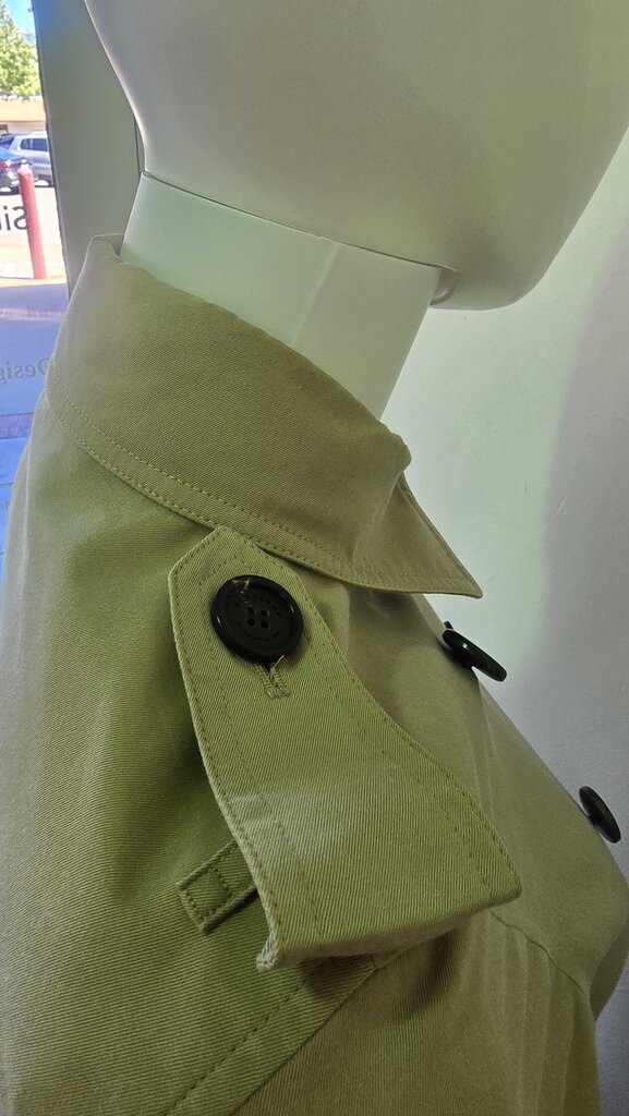 Burberry Kensington Trench Coat