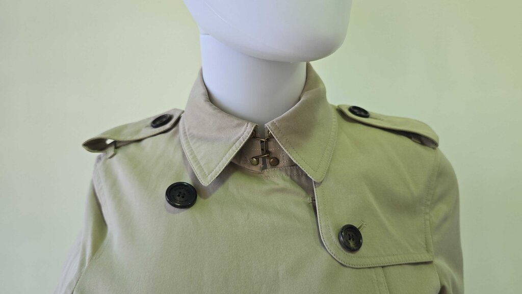 Burberry Kensington Trench Coat