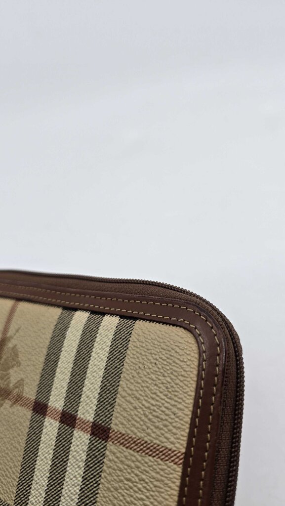 Burberry Vintage Zip Around Wallet