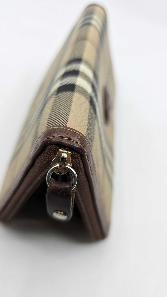 Burberry Vintage Zip Around Wallet