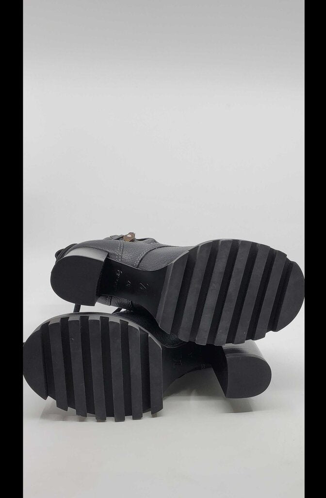 Louis Vuitton Star Trail Ankle Boots