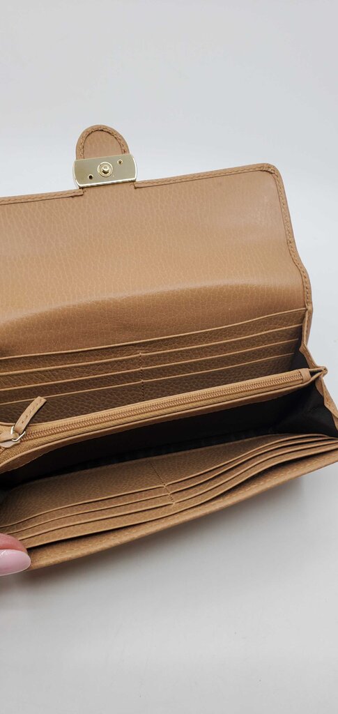 Gucci interlocking G continental wallet