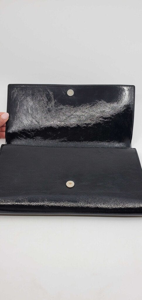YSL Textured Patent Monogram Large Belle De Jour black