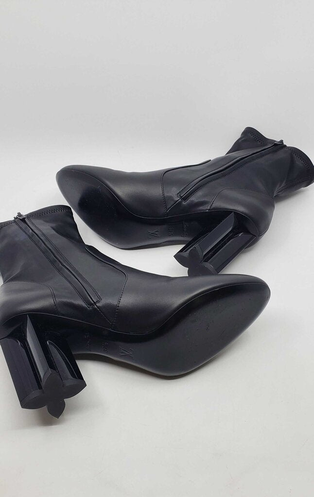 Louis Vuitton Silhouette ankle boots blk