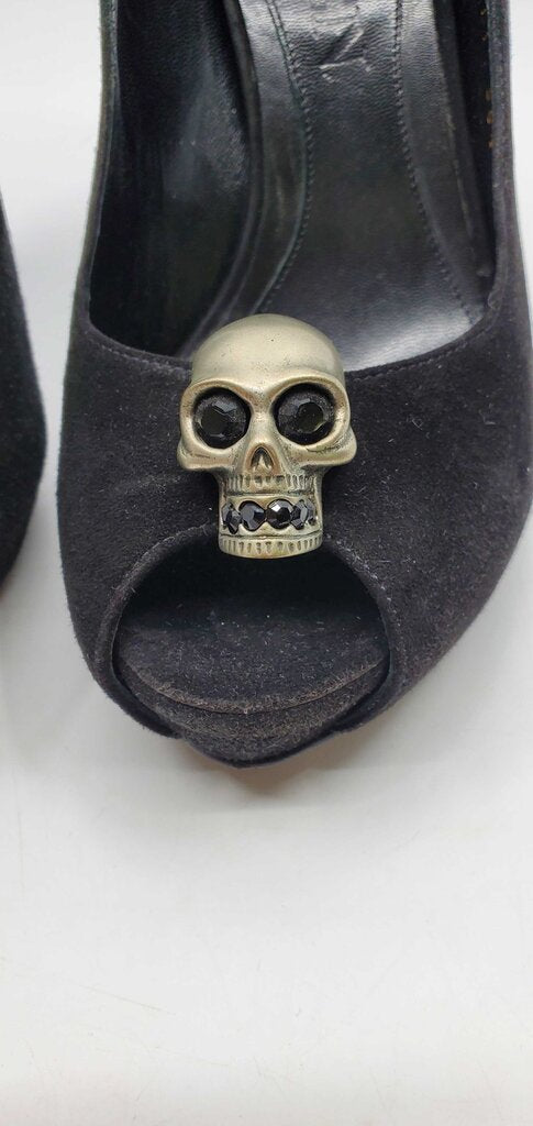 ALEXANDER MCQUEEN SKULL PEEP TOE SUEDE PUMPS