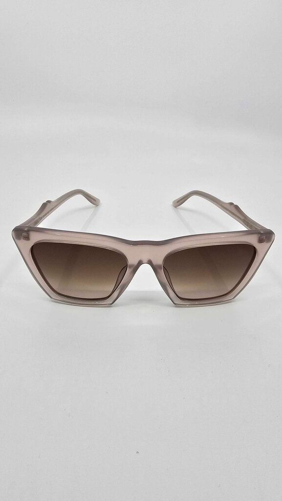 illesteva Lisbon 57 Sunglasses