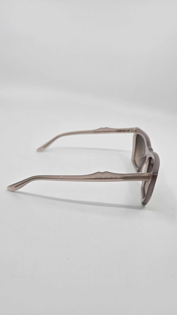 illesteva Lisbon 57 Sunglasses