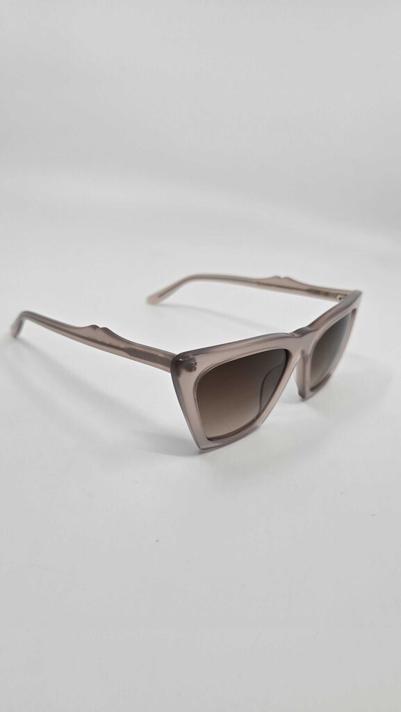 illesteva Lisbon 57 Sunglasses