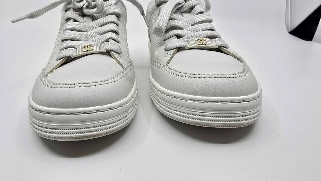 Chanel Interlocking CC Logo sneakers