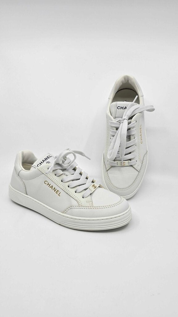 Chanel Interlocking CC Logo sneakers