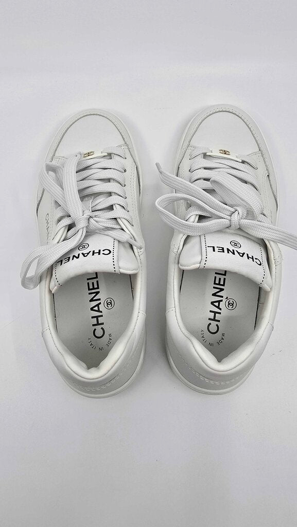 Chanel Interlocking CC Logo sneakers