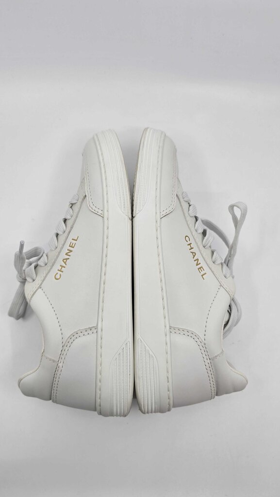 Chanel Interlocking CC Logo sneakers