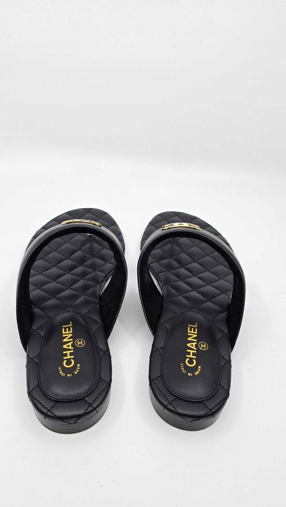 Chanel 2026 Lambskin Leather Golden CC Logo Flat Thong Sandals